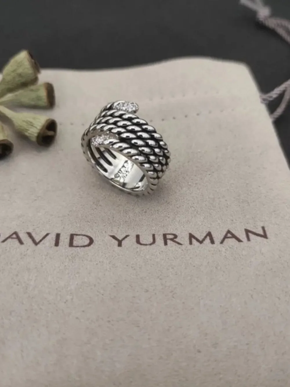 David Yurman diamond-studded button ring